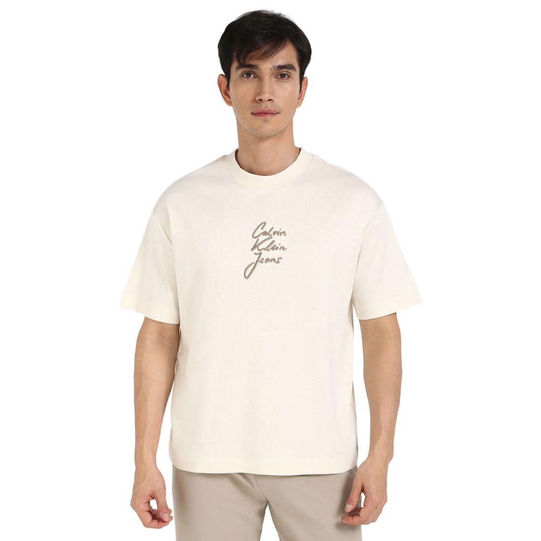 Calvin Klein Jeans Men’s Solid Regular Fit T-Shirt