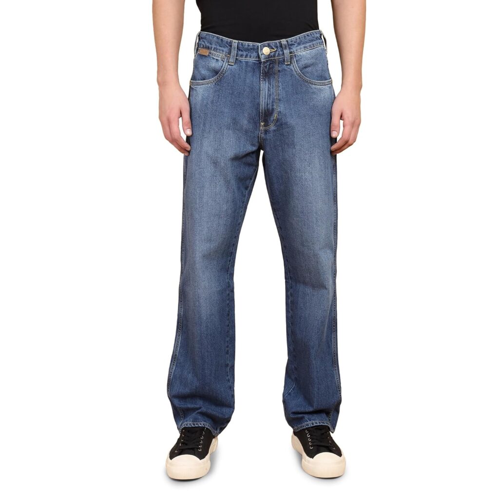 Wrangler Men’s Comfort Fit Low-Rise Jeans Wrangler Men’s Comfort Fit Low-Rise Jeans